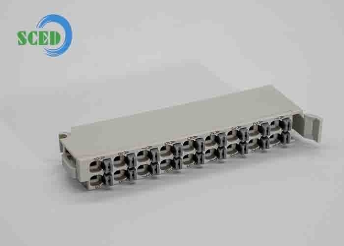 여성 플러그인 터미널 블록 커넥터 7.6mm 피치 150V 8A 2 * 9 폴 PA66