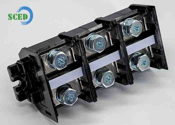 300A 철도 터미널 블록 47.0mm 600V 블랙 PC 재료 나사 장착 커넥터