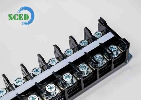600V 101A 검은색 PCB 고전류 터미널 블록 서버 사이트 26.00mm M8 나사